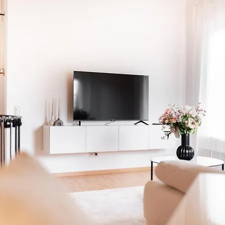 Gemuetliches Ferienloft Ueber Mehrere Etagen In Zentraler Lage Appartement Würselen