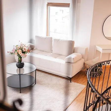 Gemuetliches Ferienloft Ueber Mehrere Etagen In Zentraler Lage Appartement *