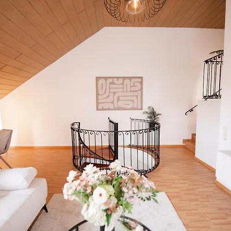 Gemuetliches Ferienloft Ueber Mehrere Etagen In Zentraler Lage Apartament